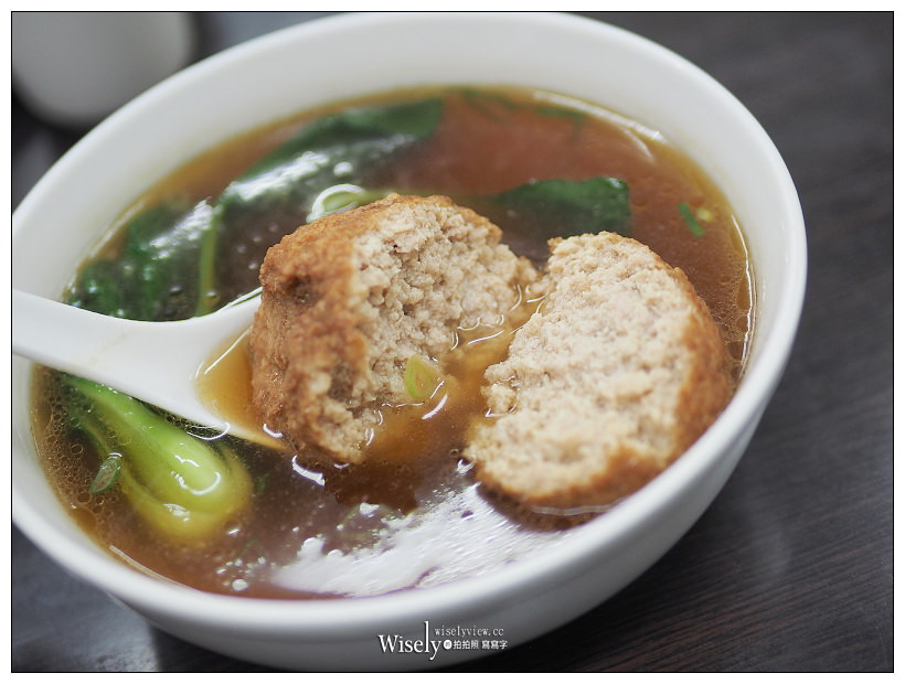 新北新店。小樂精緻麵食館︱鼎泰豐師傅掌廚，排骨炒飯、餛飩拌麵、獅子頭