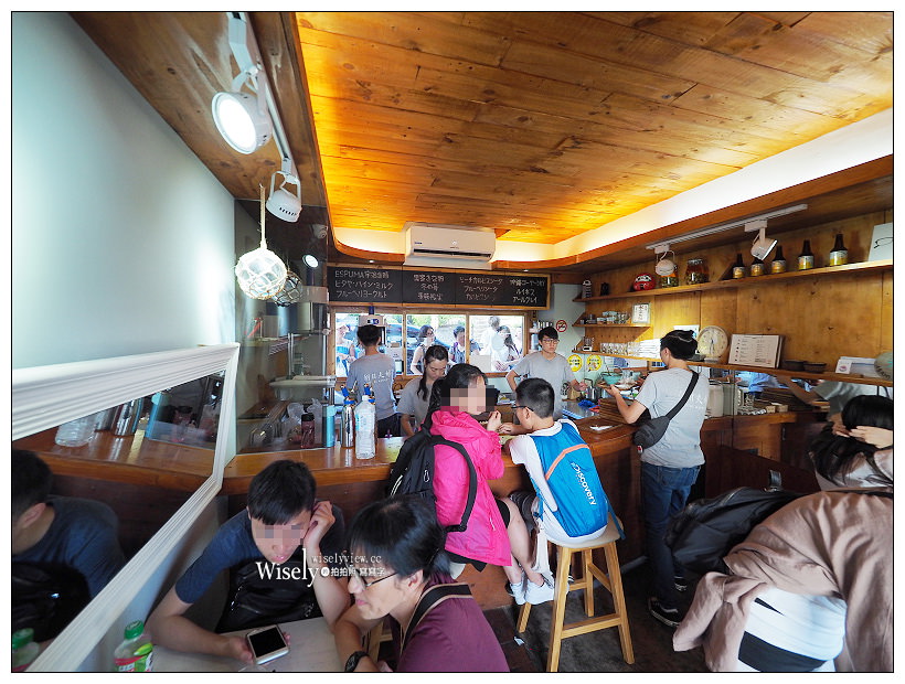 淡水老街冰店。朝日夫婦︱沖繩系文青日式刨冰，遠眺觀音山海關碼頭旁