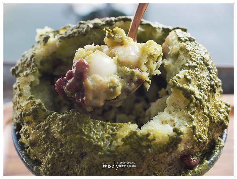 淡水老街冰店。朝日夫婦︱沖繩系文青日式刨冰，遠眺觀音山海關碼頭旁