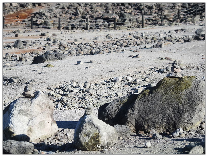 寒國立公園。川湯硫黃山︱相鄰屈斜路湖與摩周湖的活火山，寸草不生奇景