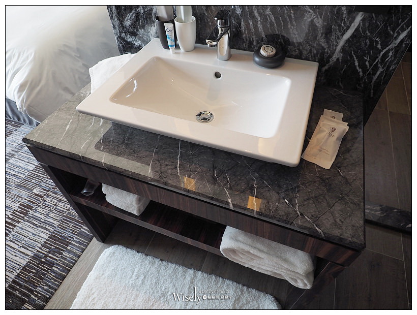 台北萬華。Suz & Catorze 宿之酒店︱享受西門町淡水河畔夕照的景觀住宿～花火節美食套餐分享