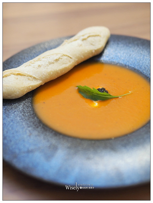 台北萬華。Suz & Catorze 宿之酒店︱享受西門町淡水河畔夕照的景觀住宿～花火節美食套餐分享