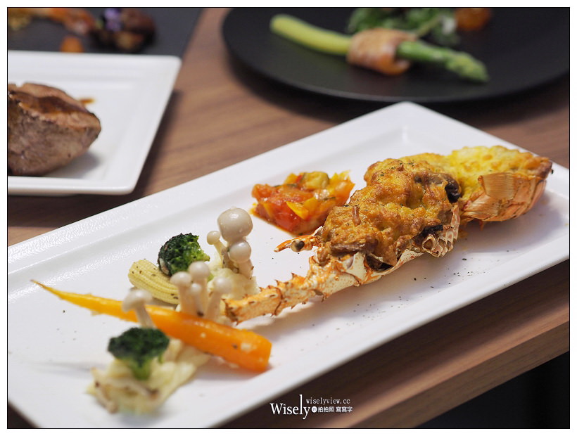 台北萬華。Suz & Catorze 宿之酒店︱享受西門町淡水河畔夕照的景觀住宿～花火節美食套餐分享