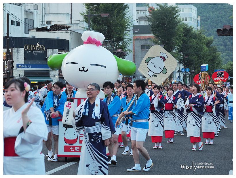 福島市。福島草鞋祭︱日本第一大的「健腳祈願大草鞋」，大小草鞋親子共舞