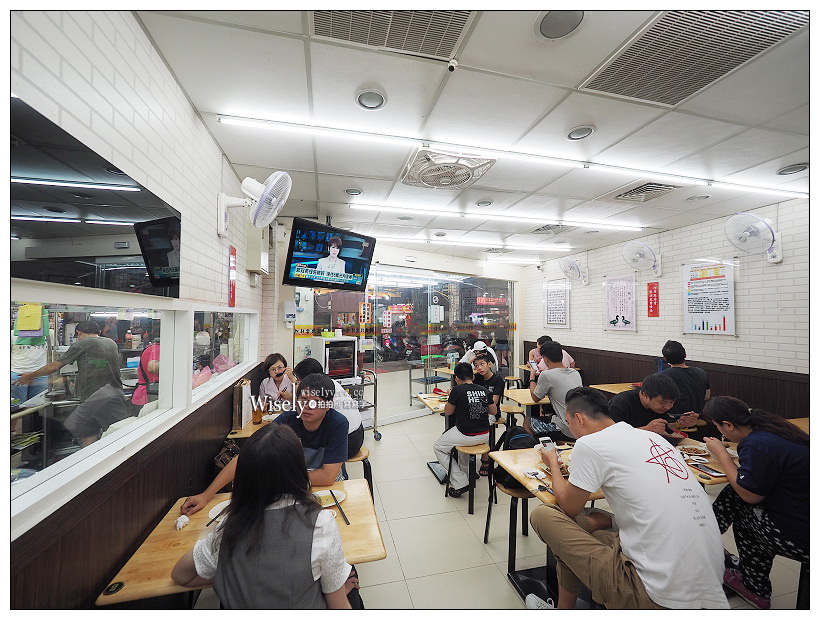 新北永和。鐘點棧 當歸鴨、鴨肉飯專賣店-樂華店︱中永和銅板小吃～必點鴨肉丸湯、鴨腿切盤與鴨下水，大推