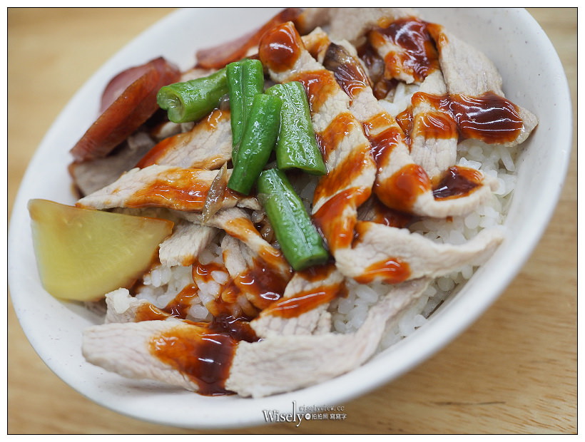 新北永和。鐘點棧 當歸鴨、鴨肉飯專賣店-樂華店︱中永和銅板小吃～必點鴨肉丸湯、鴨腿切盤與鴨下水，大推