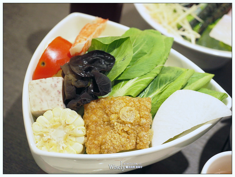 台北信義。紅九九個人鴛鴦鍋-市府店︱國父紀念館&松山文創旁，食尚玩家推薦