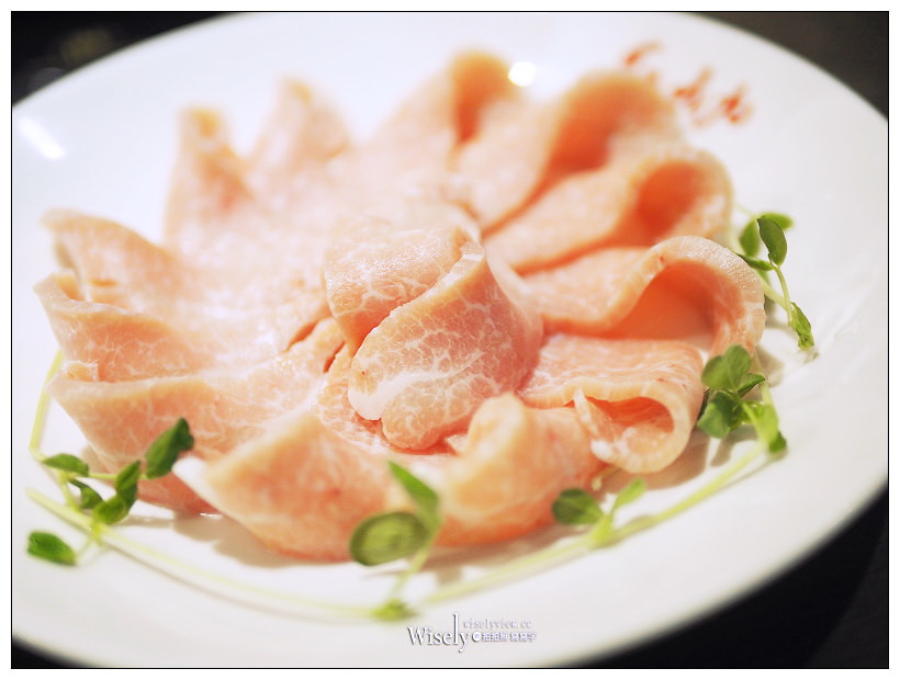 台北信義。紅九九個人鴛鴦鍋-市府店︱國父紀念館&松山文創旁，食尚玩家推薦