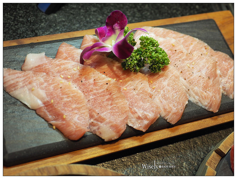 台中西屯。花鮨餐廳︱和牛海鮮雙絕，商業午餐CP值高～文心路二段日式美食