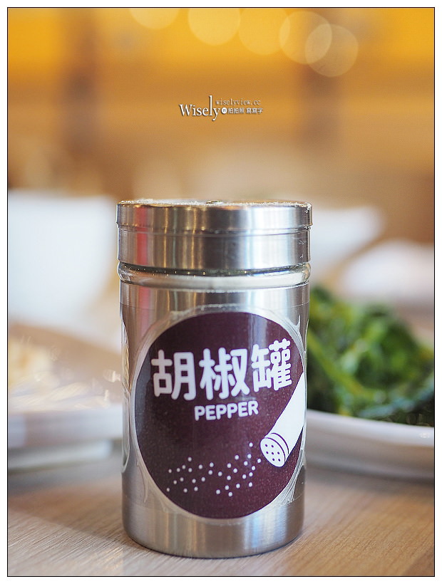 台中西屯。JMall一式排骨︱記憶中懷念的古早台灣味，厚實大塊酥炸美味