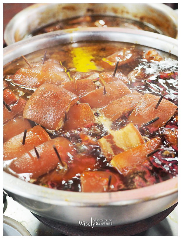 台中中區。山河魯肉飯︱大推腿庫魯肉飯&三層肉魯肉飯,台中第二市場美食 台中中區。山河魯肉飯︱大推腿庫魯肉飯&三層肉魯肉飯,台中第二市場美食