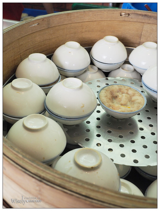 台北萬華。小南鄭記台南碗粿︱龍山寺必嚐美食,平價銅板古早味小吃 台北萬華。小南鄭記台南碗粿︱龍山寺必嚐美食,平價銅板古早味小吃