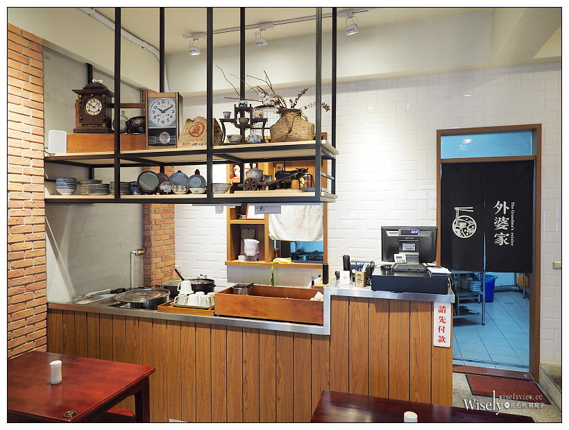 宜蘭羅東。外婆家古早味小吃︱懷舊文青風平價菜餚，大推櫻花蝦米糕、糕渣肉卷和滷味