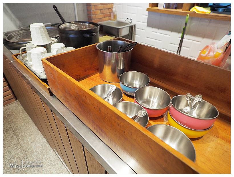 宜蘭羅東。外婆家古早味小吃︱懷舊文青風平價菜餚，大推櫻花蝦米糕、糕渣肉卷和滷味