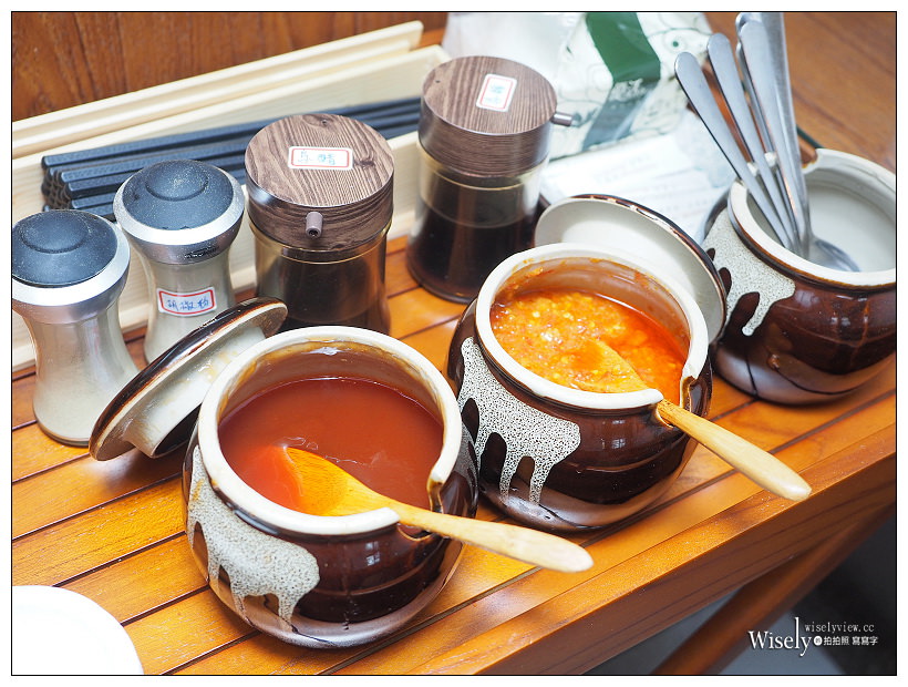 宜蘭羅東。外婆家古早味小吃︱懷舊文青風平價菜餚，大推櫻花蝦米糕、糕渣肉卷和滷味