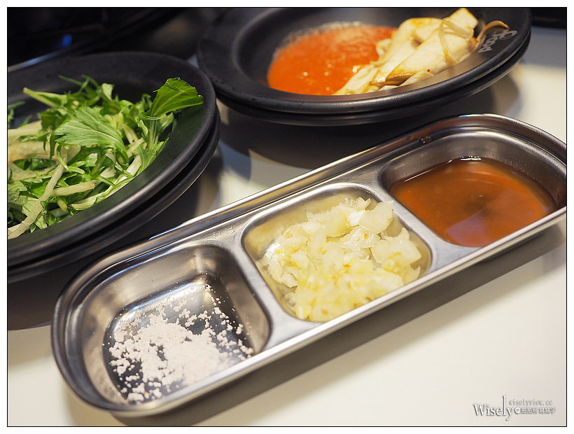 台北東區美食。韓國八色烤肉(2019二訪)︱牛肉單品風味迷人，鮮蝦干貝也推薦