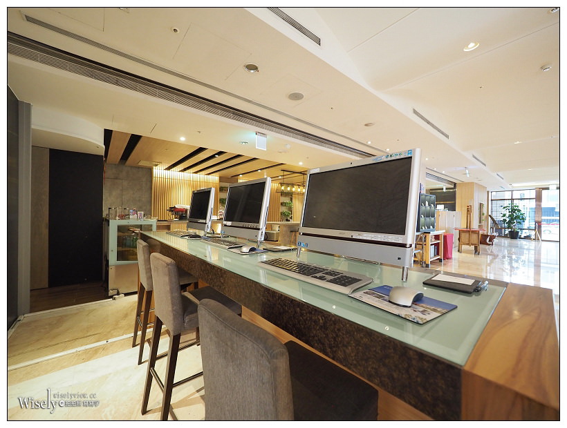 高雄福容大飯店︱鄰近愛河真愛碼頭與駁二藝術特區，免費泡湯三溫暖與健身房，景觀餐廳視野佳，鹽埕區住宿推薦