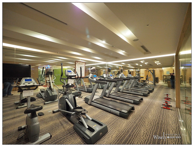 高雄福容大飯店︱鄰近愛河真愛碼頭與駁二藝術特區，免費泡湯三溫暖與健身房，景觀餐廳視野佳，鹽埕區住宿推薦