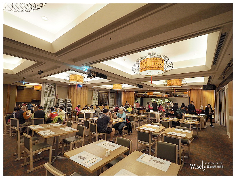 高雄福容大飯店︱鄰近愛河真愛碼頭與駁二藝術特區，免費泡湯三溫暖與健身房，景觀餐廳視野佳，鹽埕區住宿推薦