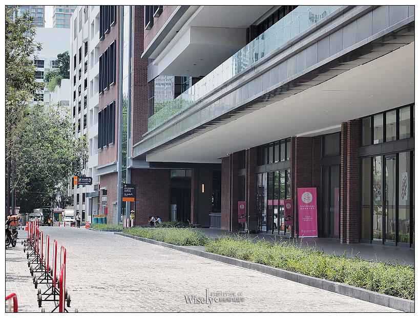 2019曼谷自由行5-5︱紅大哥水門雞飯二店、泰國潑水節(席隆路／暹邏廣場／Central World)、ICONSIAM暹邏天地、拉差達火車夜市(水果冰沙西施)