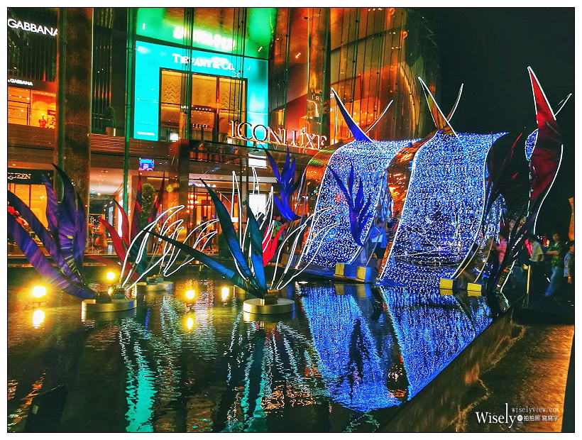 2019曼谷自由行5-5︱紅大哥水門雞飯二店、泰國潑水節(席隆路／暹邏廣場／Central World)、ICONSIAM暹邏天地、拉差達火車夜市(水果冰沙西施)