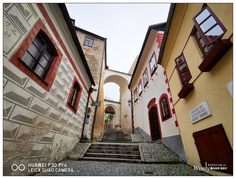 捷克 布拉格自由行-05︱童話小鎮。Cesky Krumlov (庫倫諾夫/克魯姆洛夫):交通移動、住宿推薦、洞穴餐廳、必拍景點 捷克 布拉格自由行-05︱童話小鎮。Cesky Krumlov (庫倫諾夫/克魯姆洛夫):交通移動、住宿推薦、洞穴餐廳、必拍景點