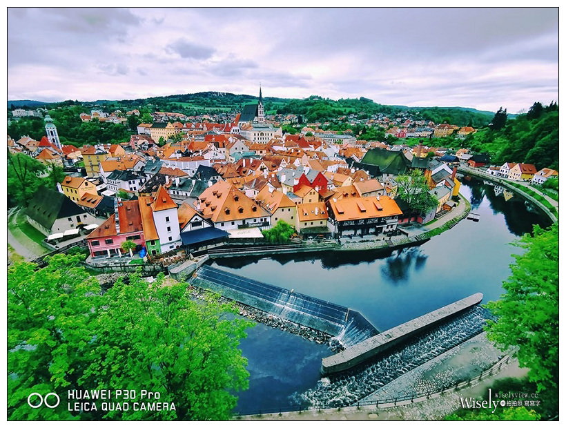 捷克 布拉格自由行-05︱童話小鎮。Cesky Krumlov (庫倫諾夫/克魯姆洛夫):交通移動、住宿推薦、洞穴餐廳、必拍景點 捷克 布拉格自由行-05︱童話小鎮。Cesky Krumlov (庫倫諾夫/克魯姆洛夫):交通移動、住宿推薦、洞穴餐廳、必拍景點