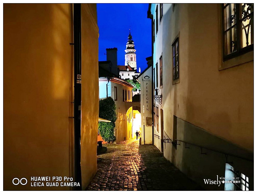 捷克 布拉格自由行-05︱童話小鎮。Cesky Krumlov (庫倫諾夫/克魯姆洛夫):交通移動、住宿推薦、洞穴餐廳、必拍景點 捷克 布拉格自由行-05︱童話小鎮。Cesky Krumlov (庫倫諾夫/克魯姆洛夫):交通移動、住宿推薦、洞穴餐廳、必拍景點