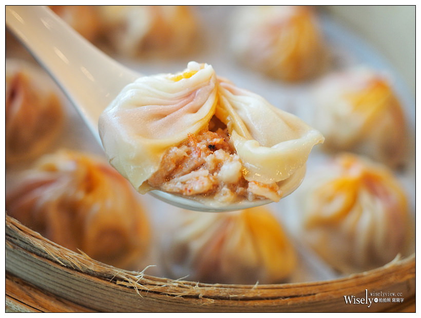 台北點水樓。臺灣櫻花蝦料理︱櫻花蝦全新菜色限時推出～櫻花蝦小籠包／櫻花蝦寧波年糕／櫻花蝦燉水蛋，加點推薦清蒸龍虎石斑，捷運忠孝復興站美食