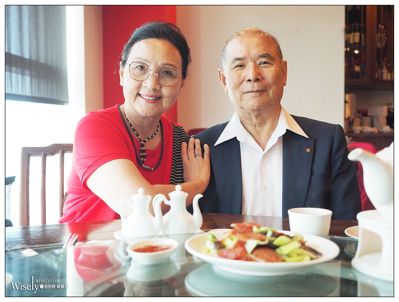 台北點水樓。臺灣櫻花蝦料理︱櫻花蝦全新菜色限時推出～櫻花蝦小籠包／櫻花蝦寧波年糕／櫻花蝦燉水蛋，加點推薦清蒸龍虎石斑，捷運忠孝復興站美食