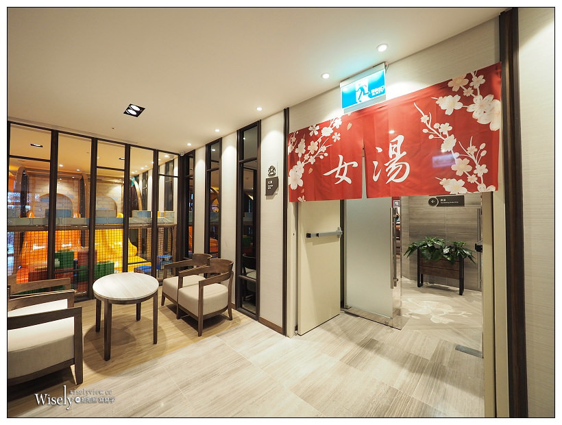 宜蘭住宿。羅東村却國際溫泉酒店︱市中心超吸睛百萬夜景，設施多元日系風格～提供奈米牛奶浴溫泉／健身房／游泳池／中西美饌午茶／低價高空酒吧，網美打卡約會推薦