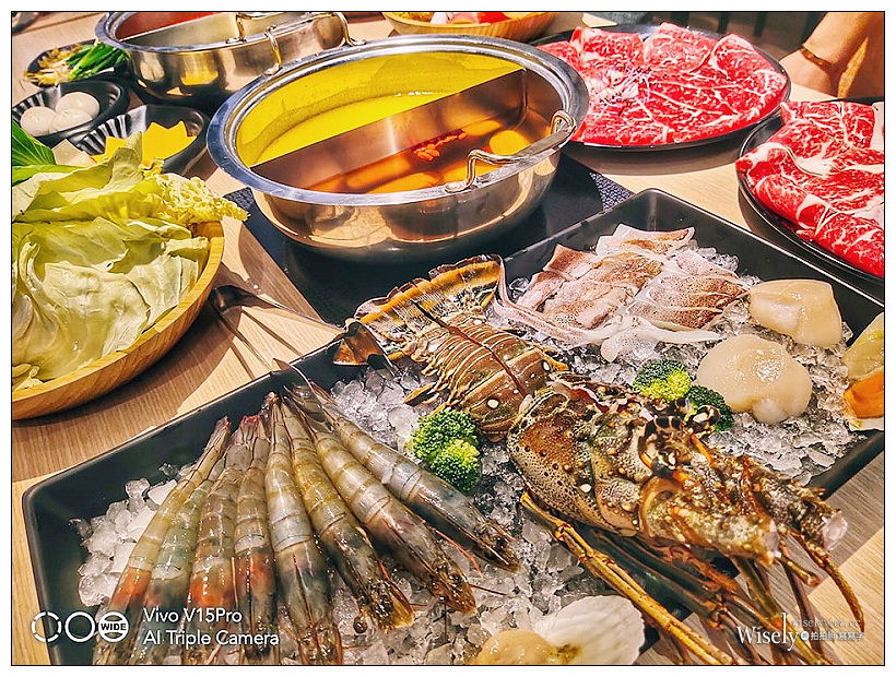 vivo V15 | V15 Pro手機：夜放閃無極限／零邊界全螢幕／3200萬升降前置鏡頭／超廣角視野／內建大容量長效電池～風景人像夜景實拍，平價高CP值機種