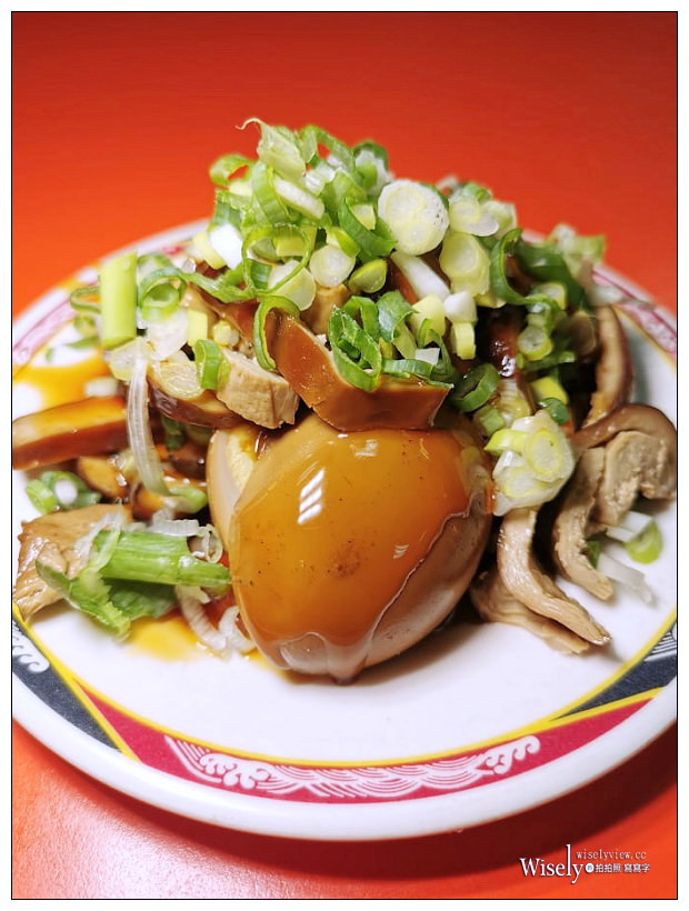 新店宵夜。民族路切仔麵 黑白切熱炒小吃店︱超大碗什錦湯麵，自製辣醬很威～捷運大坪林站美食／大坪林熱炒／營業時間晚上10點至凌晨3點