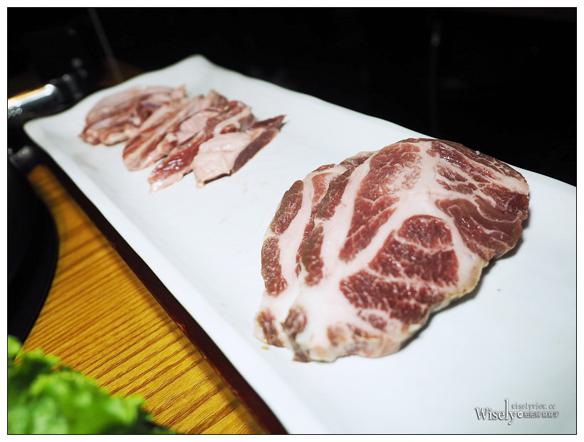 台北東區美食。韓國八色烤肉(2019二訪)︱牛肉單品風味迷人，鮮蝦干貝也推薦