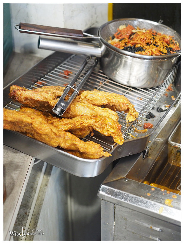 台北 赤雞雞排︱六種色彩雞排任君選擇，還有內用區午晚餐與輕食飲料，激推巨霸雞腿大漢堡與全台首創醉鬼雞排～捷運台北車站美食／中正區美食／中山北路美食