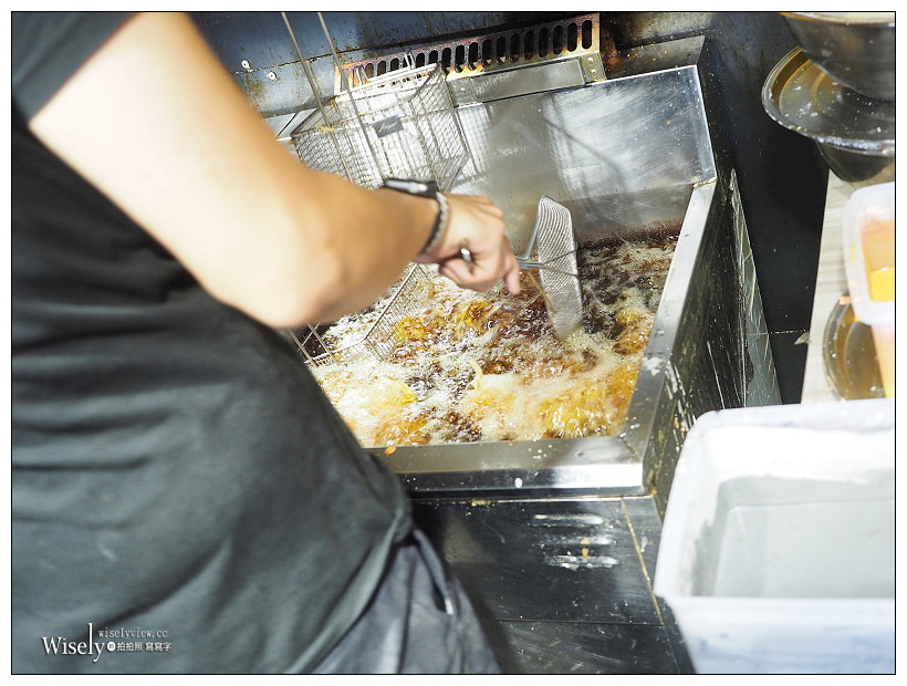 台北 赤雞雞排︱六種色彩雞排任君選擇，還有內用區午晚餐與輕食飲料，激推巨霸雞腿大漢堡與全台首創醉鬼雞排～捷運台北車站美食／中正區美食／中山北路美食