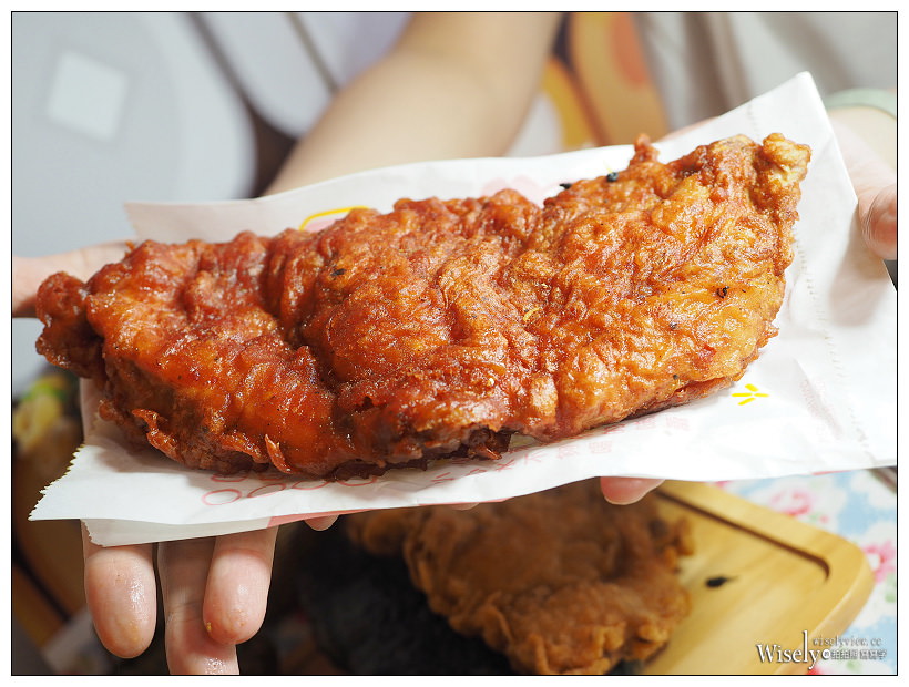 台北 赤雞雞排︱六種色彩雞排任君選擇，還有內用區午晚餐與輕食飲料，激推巨霸雞腿大漢堡與全台首創醉鬼雞排～捷運台北車站美食／中正區美食／中山北路美食