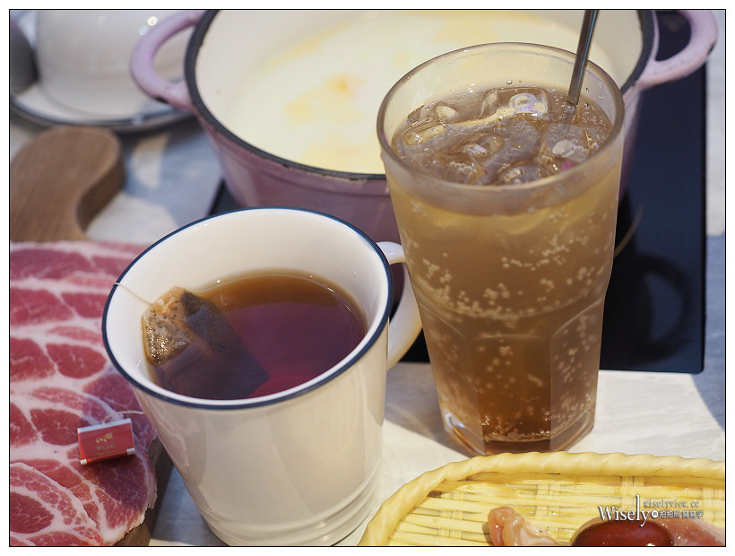 台北。HOUSE V好室鍋物-忠孝店︱Villa花草文青風裝潢的冷藏肉專家，升級海陸超划算～捷運忠孝復興站美食／大安區美食／台北東區美食／日式涮涮鍋推薦