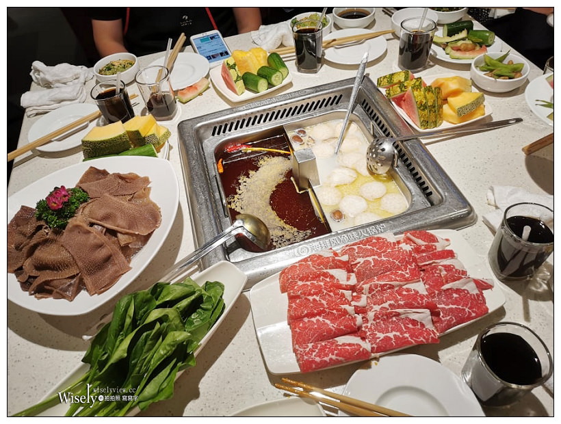 美麗中華：江蘇美食旅-01。交通住宿︱網卡推薦 x 搭機資訊、南通機場 x 南通金石國際大酒店、中南百貨-海底撈火鍋、王中王牛肉館、唐家閘 x 景瀾．唐閘印象酒店、1895文化創意產業園區