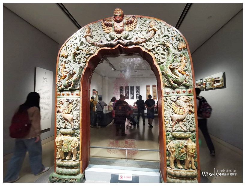 南京鎮江。跟著詩詞走江蘇︱經典文學建築物之旅，台灣網紅趴趴走 x 新浪江蘇～南京金鷹國際酒店／南京歷史博物院／大報恩寺遺址公園／南京市民俗博物館／南京中華樓.長干里／北固山／鎮江西津渡老街／恒順香醋／句容茅山