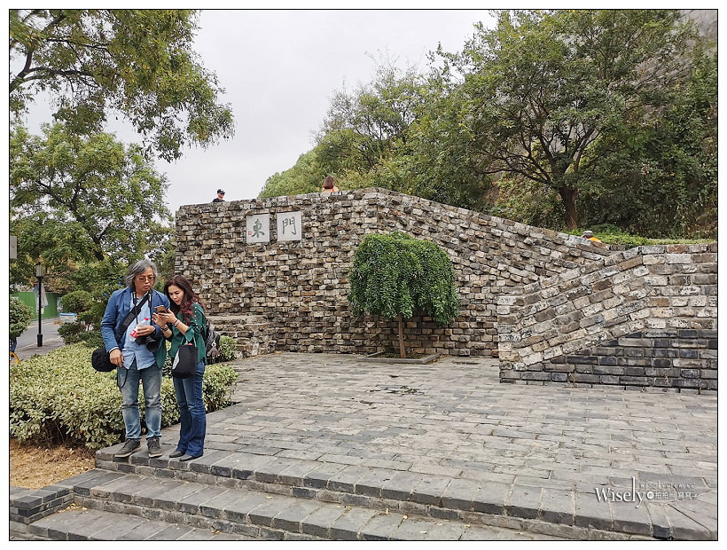 南京鎮江。跟著詩詞走江蘇︱經典文學建築物之旅，台灣網紅趴趴走 x 新浪江蘇～南京金鷹國際酒店／南京歷史博物院／大報恩寺遺址公園／南京市民俗博物館／南京中華樓.長干里／北固山／鎮江西津渡老街／恒順香醋／句容茅山