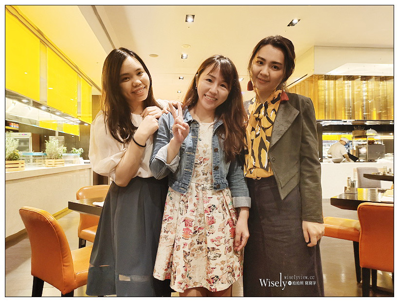 台北寒舍艾美酒店 – 探索廚房 Le Méridien Taipei︱【非桐凡饗】泰菜豐富，推薦必吃料理分享～信義區美食 x 捷運市府站美食 x 自助餐吃到飽