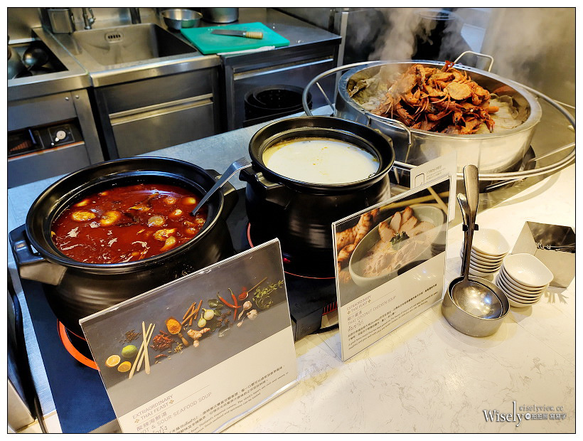 台北寒舍艾美酒店 – 探索廚房 Le Méridien Taipei︱【非桐凡饗】泰菜豐富，推薦必吃料理分享～信義區美食 x 捷運市府站美食 x 自助餐吃到飽