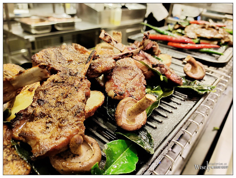 台北寒舍艾美酒店 – 探索廚房 Le Méridien Taipei︱【非桐凡饗】泰菜豐富，推薦必吃料理分享～信義區美食 x 捷運市府站美食 x 自助餐吃到飽