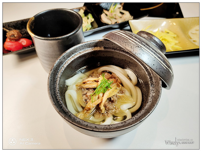 華國但馬屋。日本極品和牛美食︱涮涮鍋 x 壽喜燒 x 火焰炙燒，正宗在地吃法品嚐一流肉質～捷運中山國小站美食／中山區美食／台北牛排／晴光商圈美食