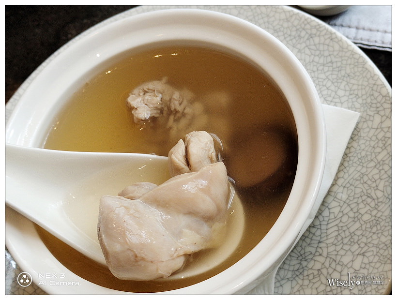 大直美食。台北萬豪酒店︱牛小排牛肉麵、碳烤松阪豬肉燥飯＋炸物拼盤、經典下午茶～捷運劍南站美食／大直美食／大直下午茶