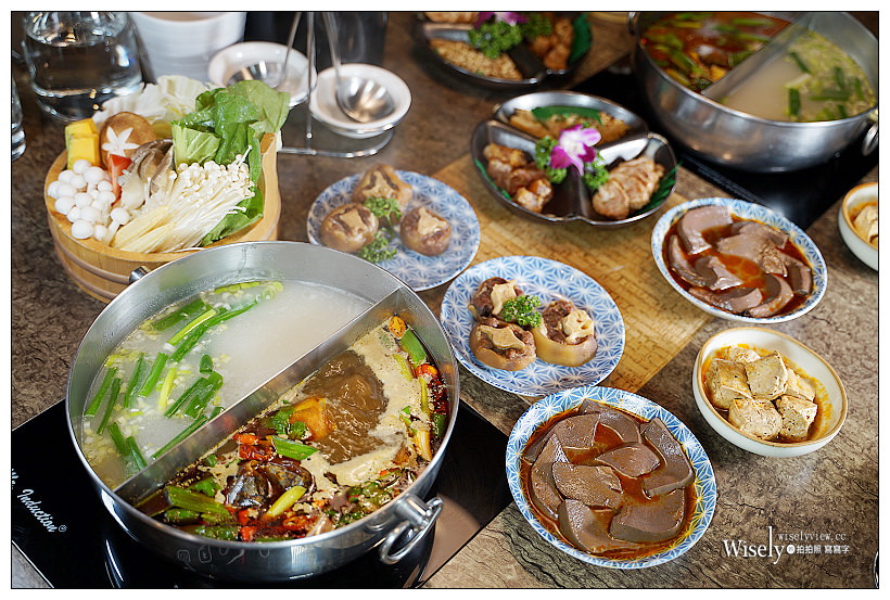 台北。食徒 (龍蝦紅蟳海鮮加強版) 麻辣鴛鴦火鍋︱全新菜單食材再升級，新添日本A5霜降和牛與伊比利豬～捷運忠孝復興站美食 x 中崙美食 x 和牛海鮮麻辣鍋