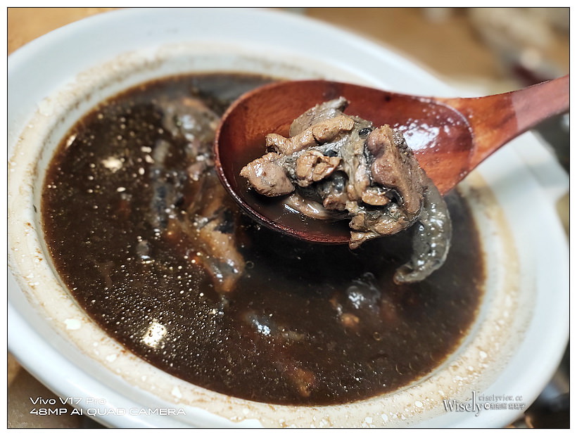 北投美食。奇岩一號川湘料理︱天府冒鴨鍋、稻香大地牛、湘味剁椒魚頭,必點香辣三絕~捷運新北投站美食 x 大地酒店美食 x 北投溫泉美食 北投美食。奇岩一號川湘料理︱天府冒鴨鍋、稻香大地牛、湘味剁椒魚頭,必點香辣三絕~捷運新北投站美食 x 大地酒店美食 x 北投溫泉美食
