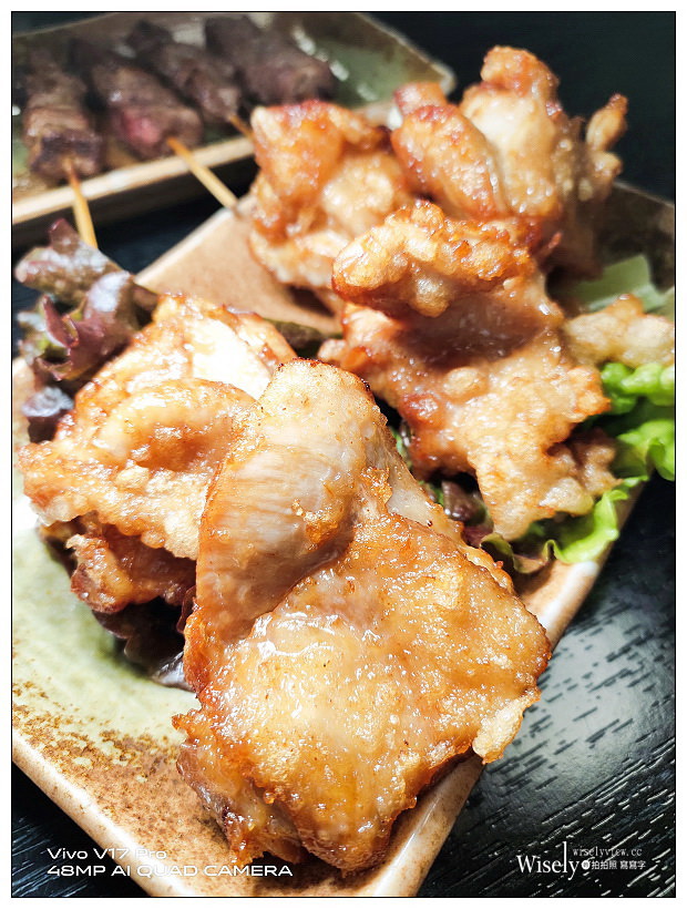 青森美食。一直 串燒居酒屋︱平價氣氛佳綜合串與炸雞好吃，相鄰青森車站與觀光物產館～青森自由行 x 青森居酒屋 x 青森車站美食