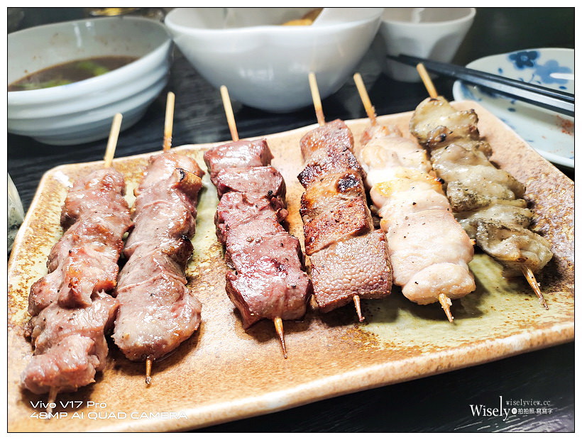 青森美食。一直 串燒居酒屋︱平價氣氛佳綜合串與炸雞好吃，相鄰青森車站與觀光物產館～青森自由行 x 青森居酒屋 x 青森車站美食